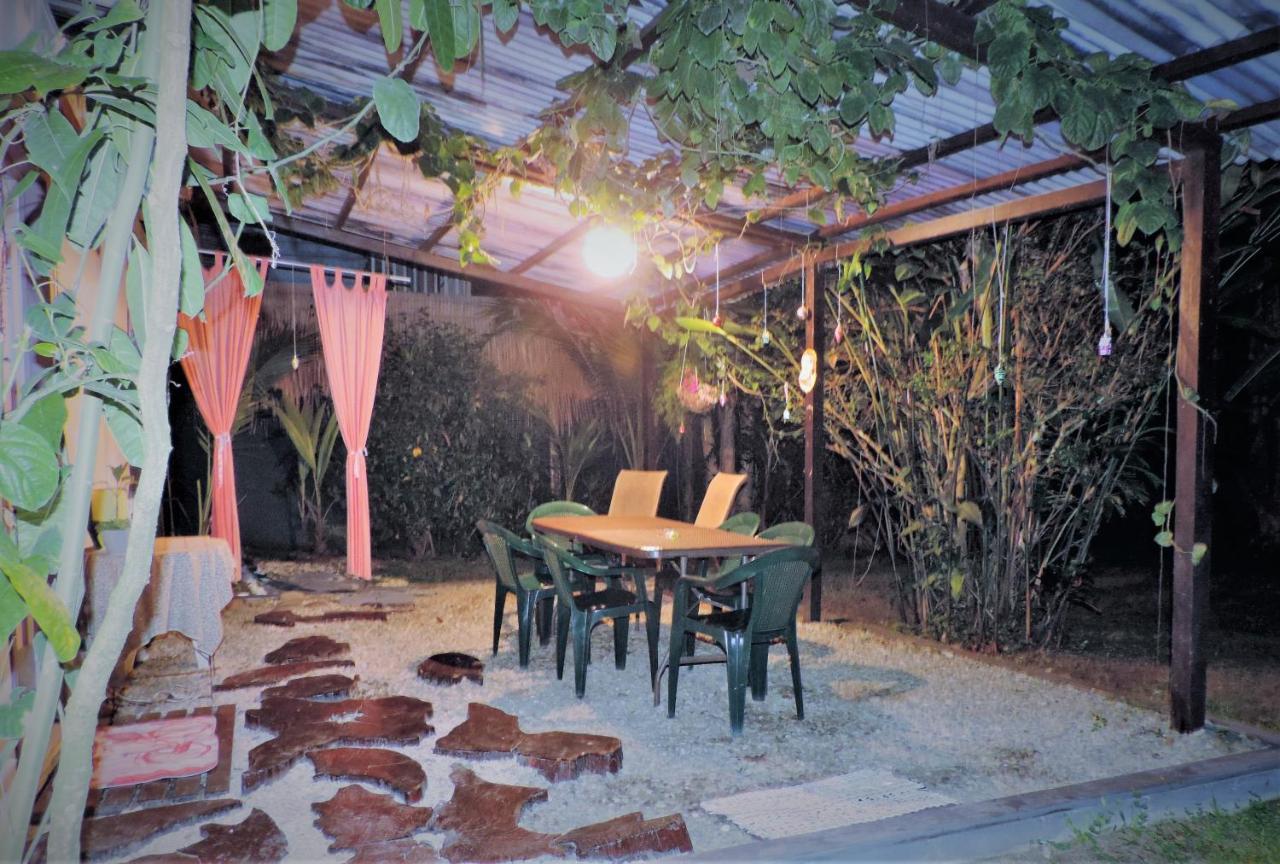 Rosa Lodge Cahuita Esterno foto